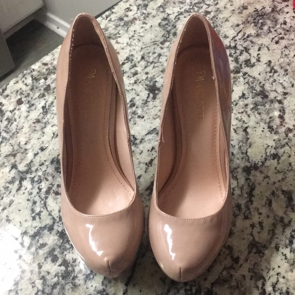 Nude Platform Pumps - Picture 2 of 5